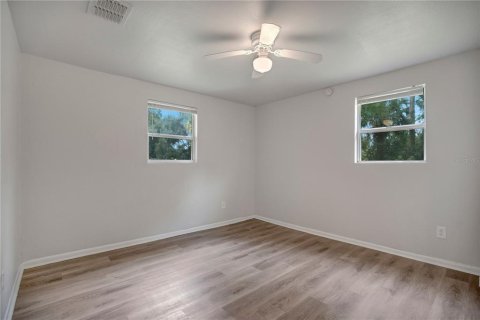 House in Sanford, Florida 3 bedrooms, 150.32 sq.m. № 2393409 - photo 13