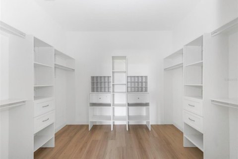 Villa ou maison à vendre à Spring Hill, Floride: 5 chambres, 647.99 m2 № 2148641 - photo 24