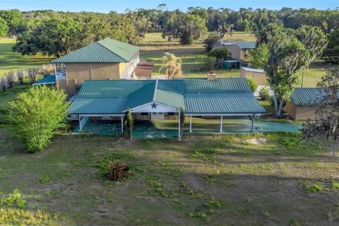 Villa ou maison à vendre à Spring Hill, Floride: 5 chambres, 647.99 m2 № 2148641 - photo 4