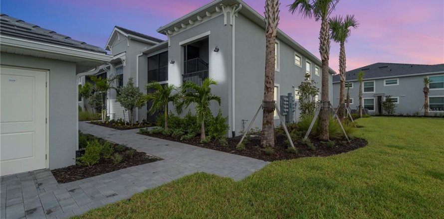 Condo in Punta Gorda, Florida, 2 bedrooms  № 2388117