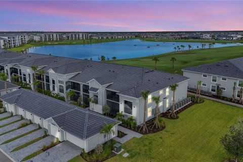 Condo in Punta Gorda, Florida, 2 bedrooms  № 2388117 - photo 2