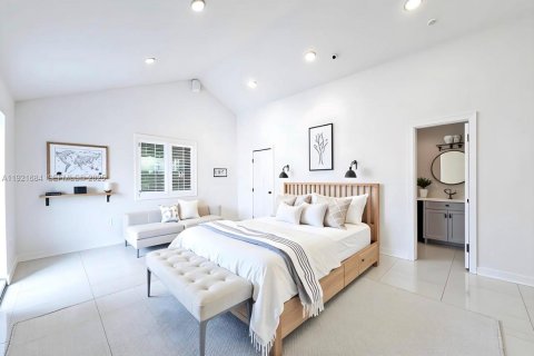 Casa en venta en Miami, Florida, 3 dormitorios, 116.13 m2 № 1982034 - foto 9