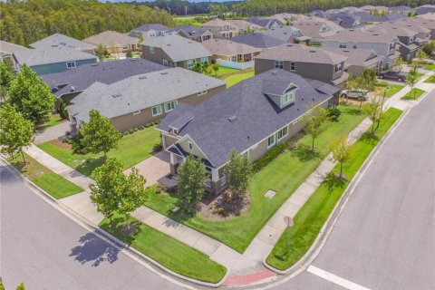 Casa en alquiler en Orlando, Florida, 3 dormitorios, 259.94 m2 № 1914021 - foto 1