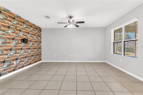 Villa ou maison à vendre à Haines City, Floride: 3 chambres, 164.34 m2 № 2234101 - photo 21