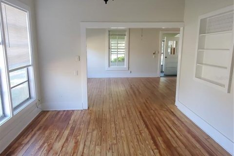 House in High Springs, Florida 1 bedroom, 138.42 sq.m. № 1901523 - photo 9