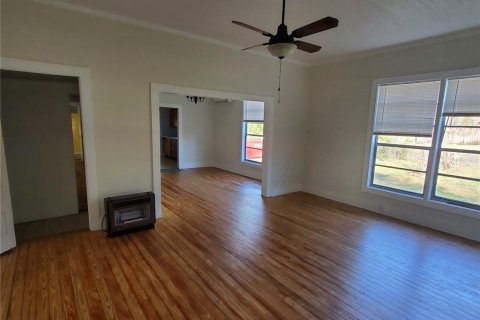 House in High Springs, Florida 1 bedroom, 138.42 sq.m. № 1901523 - photo 15