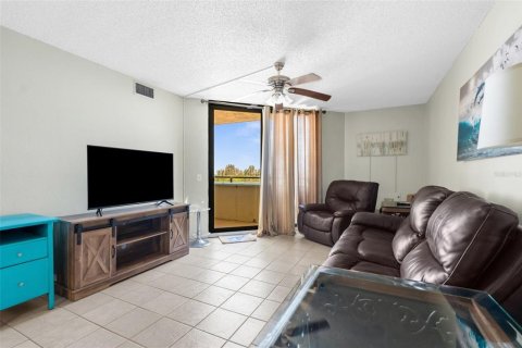Condominio en venta en Hudson, Florida, 1 dormitorio, 68.1 m2 № 1725106 - foto 8