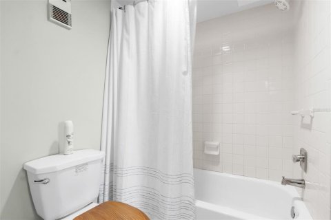 Condominio en venta en Hudson, Florida, 1 dormitorio, 68.1 m2 № 1725106 - foto 15