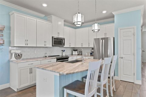 Townhouse in Dunedin, Florida 3 bedrooms, 138.24 sq.m. № 1912797 - photo 17