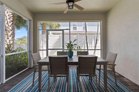Townhouse in Dunedin, Florida 3 bedrooms, 138.24 sq.m. № 1912797 - photo 23