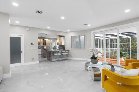 Villa ou maison à vendre à Oldsmar, Floride: 4 chambres, 303.79 m2 № 1574368 - photo 10