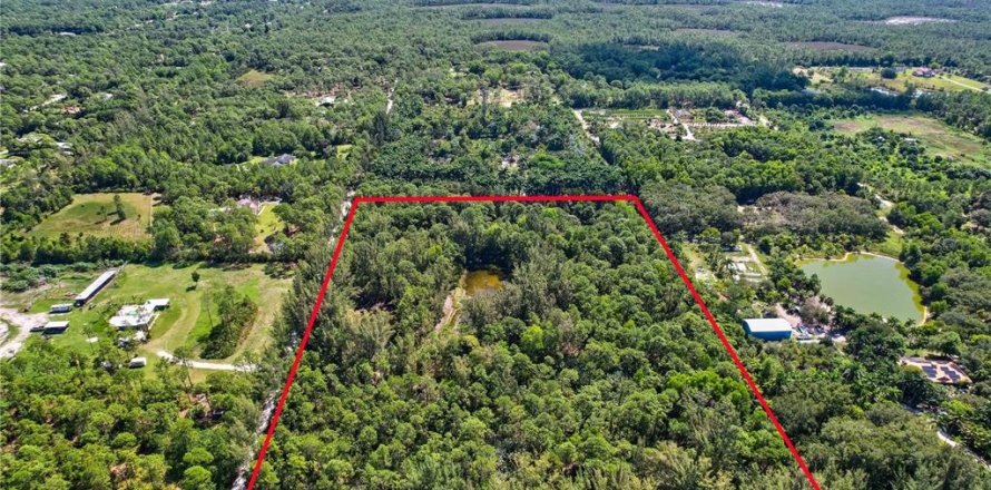 Land in West Palm Beach, Florida № 713374
