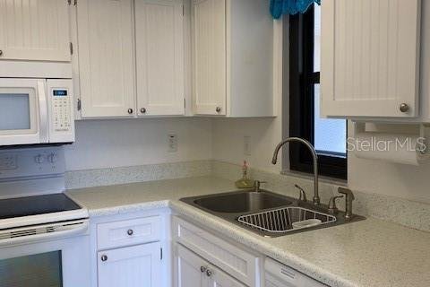 Copropriété à louer à Port Charlotte, Floride: 2 chambres, 77.85 m2 № 2112292 - photo 6