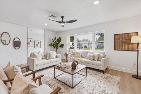 Villa ou maison à vendre à Seminole, Floride: 3 chambres, 158.4 m2 № 2133656 - photo 6