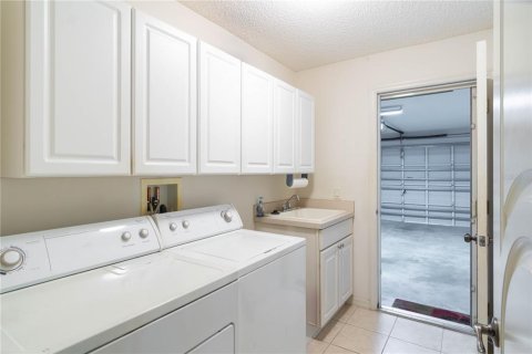 Casa en venta en The Villages, Florida, 4 dormitorios, 208.66 m2 № 1810633 - foto 30