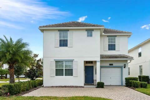 Casa en STOREY LAKE en Kissimmee, Florida 6 dormitorios, 305.74 m2 № 2384233