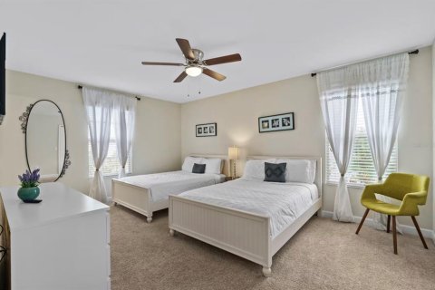 Casa en venta en Kissimmee, Florida, 6 dormitorios, 305.74 m2 № 2384233 - foto 16