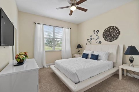 Casa en venta en Kissimmee, Florida, 6 dormitorios, 305.74 m2 № 2384233 - foto 29