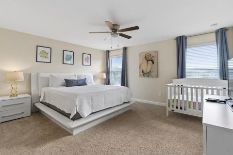 Casa en venta en Kissimmee, Florida, 6 dormitorios, 305.74 m2 № 2384233 - foto 15