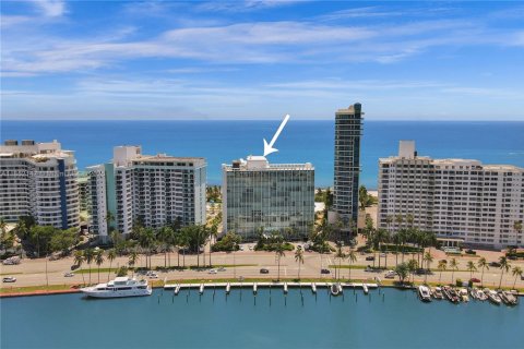 Condo in Miami Beach, Florida, 1 bedroom  № 1871278 - photo 2