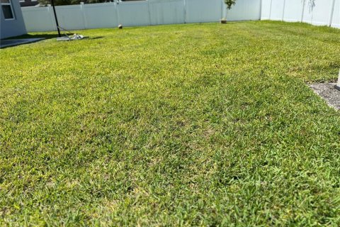 House in Kissimmee, Florida 4 bedrooms, 208.47 sq.m. № 1376717 - photo 23