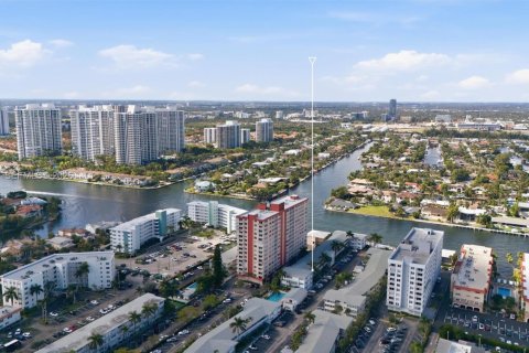 Copropriété à vendre à Hallandale Beach, Floride: 1 chambre, 69.68 m2 № 1998428 - photo 26