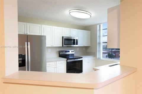 Condo in Fort Lauderdale, Florida, 3 bedrooms  № 2042993 - photo 7