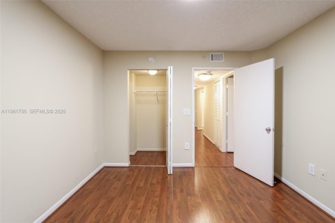 Condo in Fort Lauderdale, Florida, 3 bedrooms  № 2042993 - photo 28
