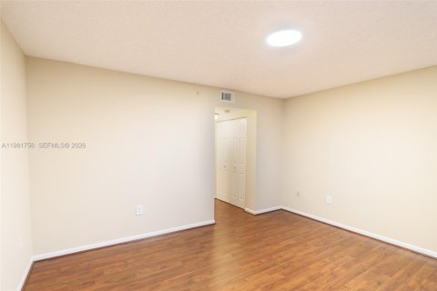 Condo in Fort Lauderdale, Florida, 3 bedrooms  № 2042993 - photo 18