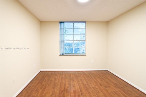 Condo in Fort Lauderdale, Florida, 3 bedrooms  № 2042993 - photo 29