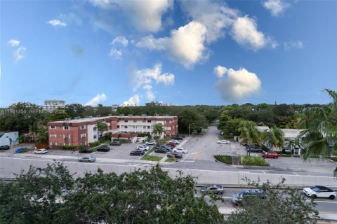 Condo in Fort Lauderdale, Florida, 3 bedrooms  № 2042993 - photo 5