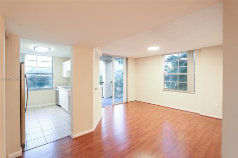Condo in Fort Lauderdale, Florida, 3 bedrooms  № 2042993 - photo 11
