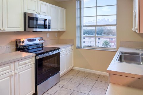 Condo in Fort Lauderdale, Florida, 3 bedrooms  № 2042993 - photo 9