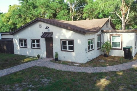 Villa ou maison à vendre à Orlando, Floride: 4 chambres, 159.79 m2 № 1792785 - photo 1