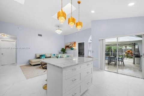 Villa ou maison à louer à Wellington, Floride: 4 chambres, 159.05 m2 № 1868688 - photo 12