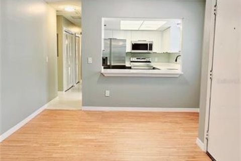 Apartamento en alquiler en Clearwater, Florida, 3 dormitorios, 103.68 m2 № 1773084 - foto 6