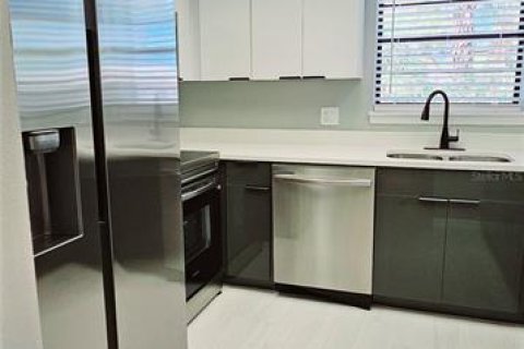 Apartamento en alquiler en Clearwater, Florida, 3 dormitorios, 103.68 m2 № 1773084 - foto 10