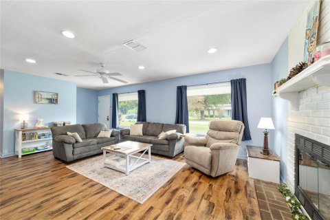 House in Summerfield, Florida 3 bedrooms, 113.71 sq.m. № 1878196 - photo 6