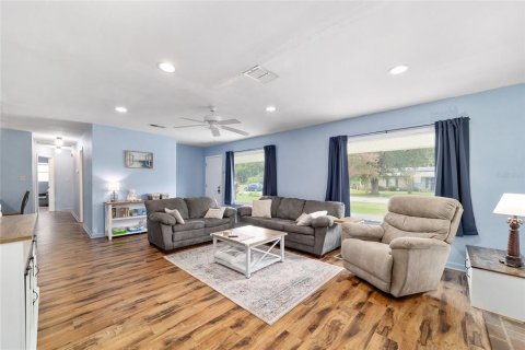 House in Summerfield, Florida 3 bedrooms, 113.71 sq.m. № 1878196 - photo 7