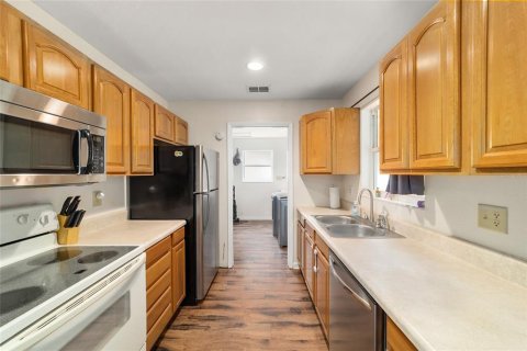House in Summerfield, Florida 3 bedrooms, 113.71 sq.m. № 1878196 - photo 9