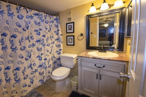 Condo in New Smyrna Beach, Florida, 2 bedrooms  № 2108451 - photo 11
