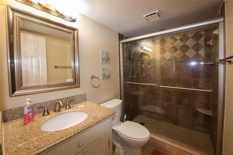 Condo in New Smyrna Beach, Florida, 2 bedrooms  № 2108451 - photo 15