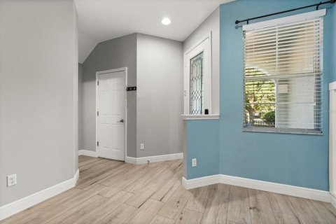 Adosado en alquiler en Oviedo, Florida, 3 dormitorios, 139.54 m2 № 1919790 - foto 7