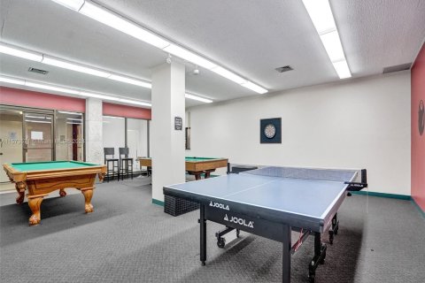 Condominio en venta en Hallandale Beach, Florida, 2 dormitorios, 128.21 m2 № 2035412 - foto 24