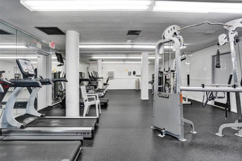 Condominio en venta en Hallandale Beach, Florida, 2 dormitorios, 128.21 m2 № 2035412 - foto 28