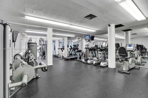 Condominio en venta en Hallandale Beach, Florida, 2 dormitorios, 128.21 m2 № 2035412 - foto 27