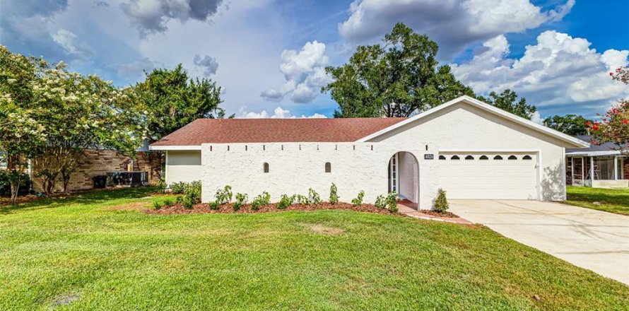 Villa ou maison à Lakeland, Floride 4 chambres, 173.36 m2 № 2299607