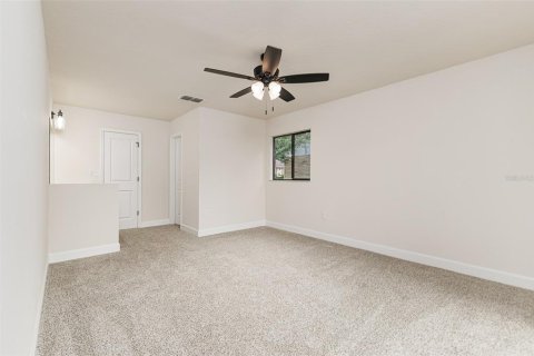 Villa ou maison à vendre à Lakeland, Floride: 4 chambres, 173.36 m2 № 2299607 - photo 3
