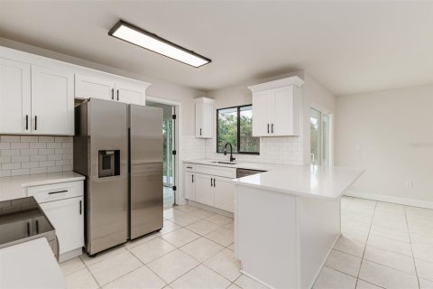 Villa ou maison à vendre à Lakeland, Floride: 4 chambres, 173.36 m2 № 2299607 - photo 28