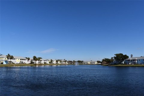 Condominio en venta en Saint Petersburg, Florida, 2 dormitorios, 76.64 m2 № 1553496 - foto 18